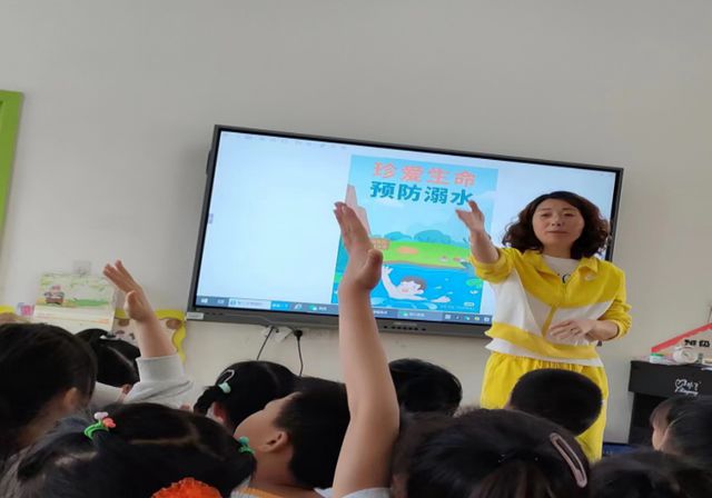 江安县四面山镇中心幼儿园秋实四班开展防溺水安全教育活动九游会J9 J9九游会(图2)